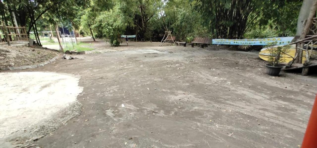 Gerbang Banyu Langit Cottage Bantul Buitenkant foto