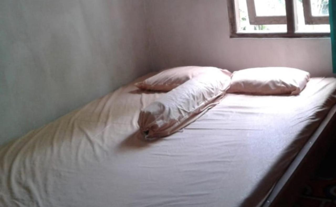 Gerbang Banyu Langit Cottage Bantul Buitenkant foto